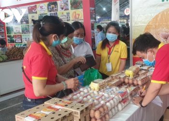 Không để thiếu hàng, sốt giá thực phẩm trong dịp Tết Nguyên đán