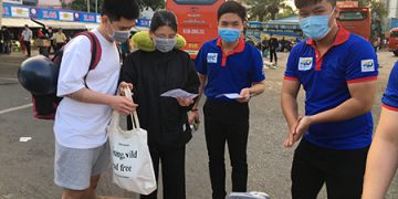 Siết chặt khi sinh viên học trở lại