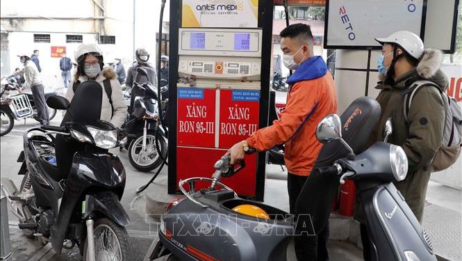 Giá xăng, dầu trên ‘đỉnh’: Cú bồi giáng mạnh vào nỗ lực hồi phục doanh nghiệp