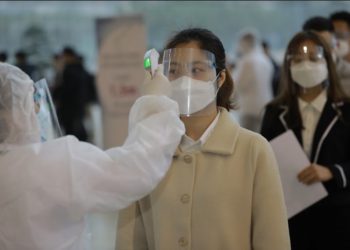 Hàng nghìn kỹ sư, cử nhân thi tuyển vào Samsung Việt Nam