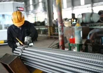 Giá thép tiếp tục tăng mạnh