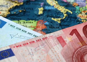 Thời kì mới của đồng Euro và cổ phiếu ngân hàng, bảo hiểm