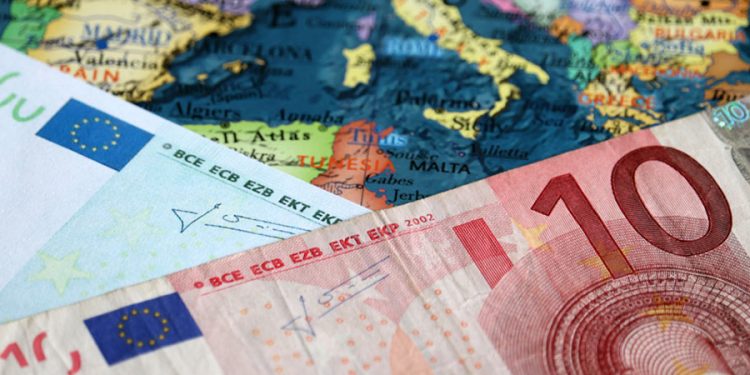 Thời kì mới của đồng Euro và cổ phiếu ngân hàng, bảo hiểm