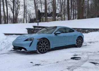 Pin xe điện suy hao 20% trong giá lạnh