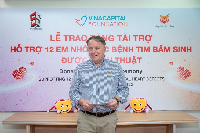 Hình ảnh này chưa có thuộc tính alt; tên tệp của nó là Ông-Rad-Kivette-Tổng-Giám-đốc-VCF-phát-biểu-tại-buổi-lễ.jpg