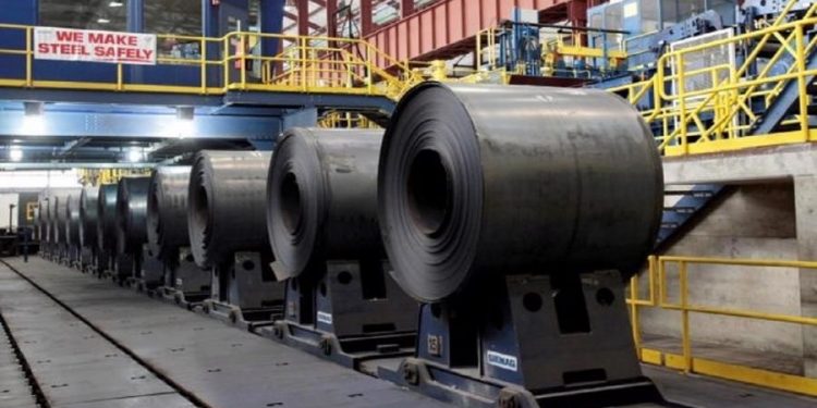 Giá thép xây dựng tiếp tục giảm do thị trường lớn nhất đang dư cung