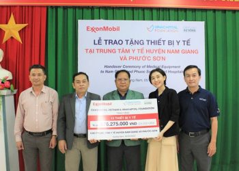 ExxonMobil Việt Nam  trao tặng 13 thiết bị y tế  huyện Nam Giang và Phước Sơn tỉnh Quảng Nam