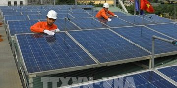 Việt Nam dẫn đầu Đông Nam Á về chuyển đổi sang năng lượng sạch