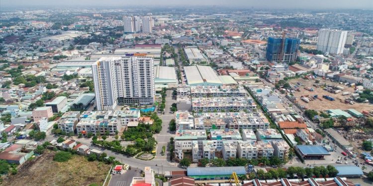 Doanh nghiệp bất động sản “mệt mỏi” xoay dòng vốn