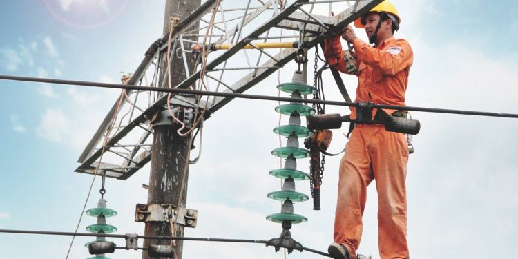 Sản lượng điện toàn hệ thống tháng 5/2022 giảm 2,4%