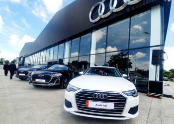 Ôtô nhập khẩu bất ngờ tăng tốc vào Việt Nam