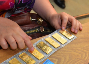 Giá vàng hôm nay 4-9: Vàng thế giới chỉ còn 48,7 triệu đồng/lượng