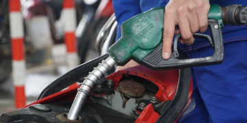 Giá xăng dầu hôm nay 17.10: Tăng nhẹ sau một tuần trượt sâu