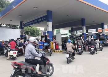 Tp. Hồ Chí Minh: Cửa hàng kinh doanh xăng, dầu “gồng gánh” sức mua duy trì mức cao