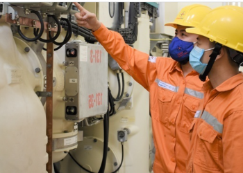 Cái khó khi điều chỉnh giá điện như giá xăng