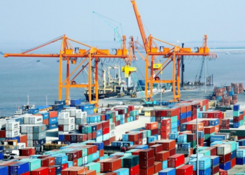 Xuất nhập khẩu năm 2022: Địa phương đầu tiên cán mốc 100 tỷ USD