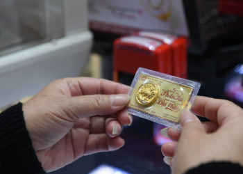 Giá vàng thế giới tăng “sốc” gần 1 triệu đồng/lượng