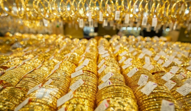 Giá vàng SJC giảm nhẹ, người mua lỗ gần 1 triệu đồng/lượng