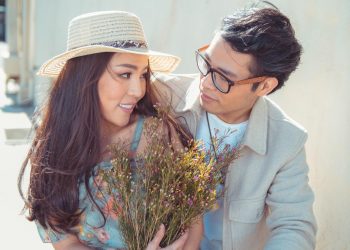 Được khán giả ủng hộ nồng nhiệt sau MV kết hợp, Ngọc Ngữ và Châu Ngọc Hà phát hành luôn CD album song ca