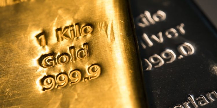 Thị trường vàng chao đảo