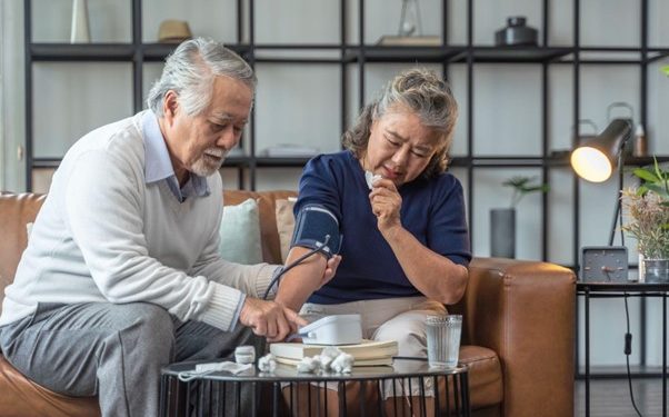 Cần làm gì để cải thiện sức khỏe người cao tuổi