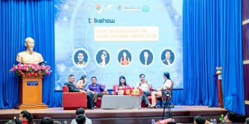 Talkshow “Vòng tay khởi nghiệp trẻ trong bối cảnh chuyển đổi số”