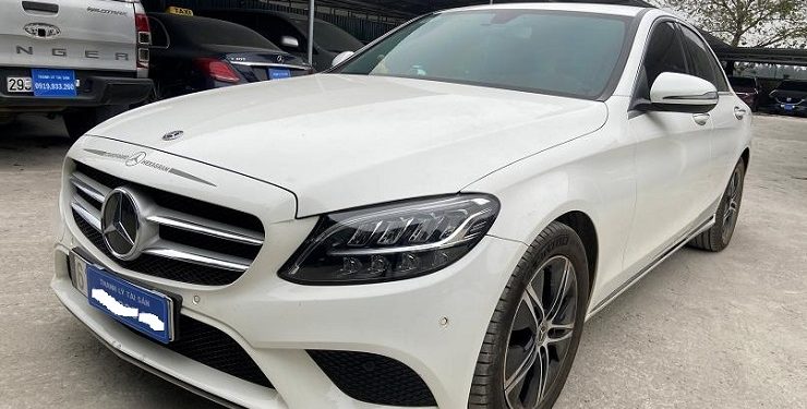 Nóng tuần qua: Ngân hàng đua nhau thanh lý loạt ô tô hạng sang với giá rẻ