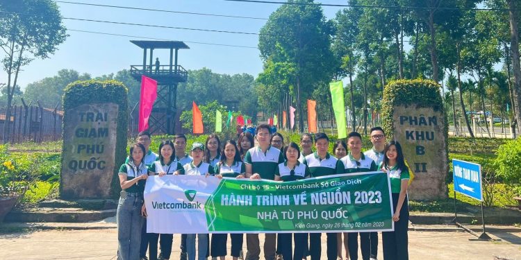 Bảo vệ nền tư tưởng của Đảng và xây dựng kế hoạch hành động tại Chi bộ cơ sở