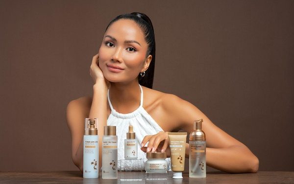 H’Hen Niê: Nguồn cảm hứng cho làn da tươi trẻ từ bộ Sâm 1700
