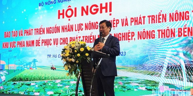 ÁP dụng công nghệ ” AI ” Đào tạo nguồn nhân lực trình độ cao trong lĩnh vực nông nghiệp