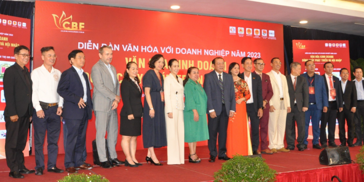 Diễn đàn quốc gia thường niên “Doanh nghiệp đạt chuẩn Văn hoá kinh doanh Việt Nam” năm 2023