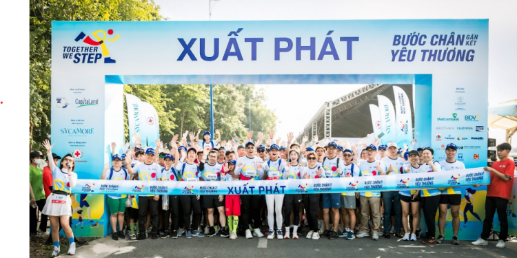 Hơn 100 triệu “Bước chân gắn kết yêu thương” được ghi nhận tại sự kiện thiện nguyện của CapitaLand