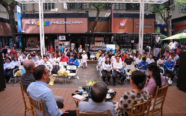 134 năm ngày sinh Chủ tịch Hồ Chí Minh: Tủ sách Di sản lưu giữ nhiều bài học vô giá