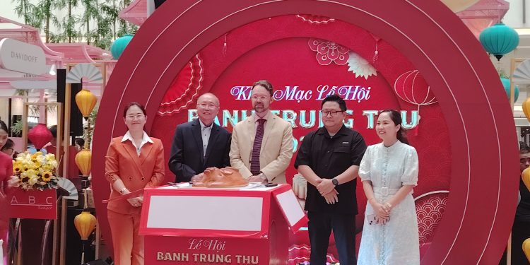 ABC Bakery chính thức ra mắt 6 vị nhân bánh mới cho mùa Trung Thu 2024