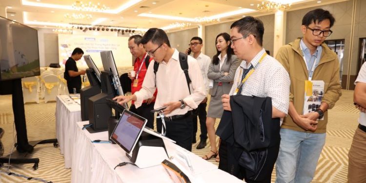 Chuyển Đổi Số Trong Ngành Bán Lẻ Hướng Tới Phát Triển Bền Vững