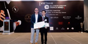  Thí sinh Nguyễn Lê Anh trở thành Quán quân cuộc thi Người Phục Vụ Rượu Vang Pháp Giỏi Nhất Việt Nam 2024