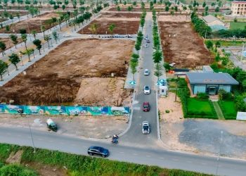 Chung cư nội đô tăng giá “phi mã”, nhà đầu tư “bẻ lái” sang bất động sản ven đô