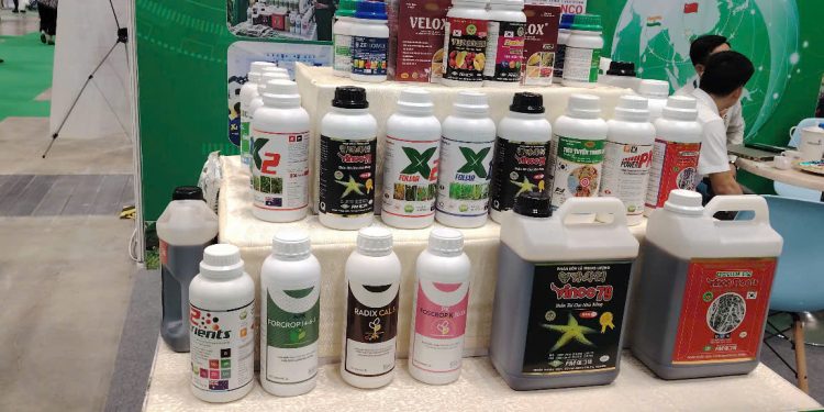 Trên 700 gian hàng tham gia “Triển lãm Quốc tế Công nghiệp Hóa chất lần thứ 20 tại Việt Nam”