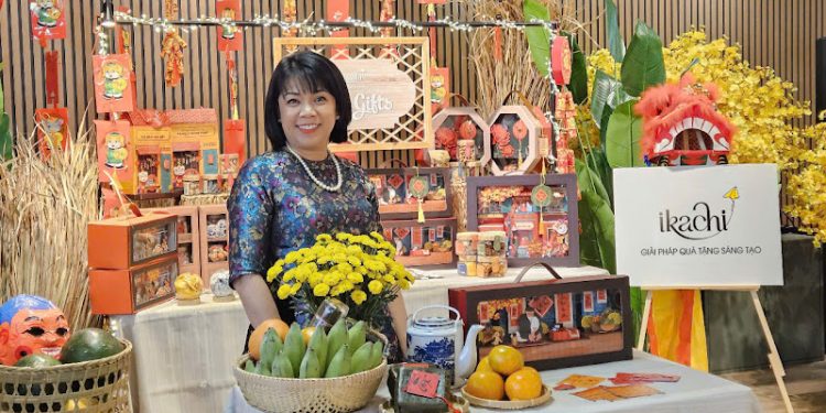 Quà Tết xanh Ikachi- Câu chuyện nghệ thuật sáng tạo vì môi trường xanh và giá trị gia đình thông qua ngày Tết