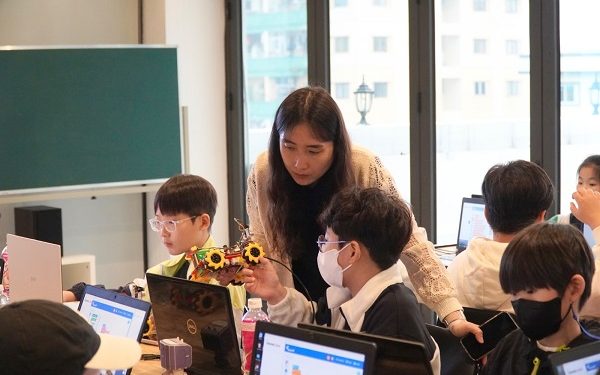 AsomeIT Triển Khai Chương Trình Dạy Thử 3 Ngày – Khơi Nguồn Đam Mê STEM Cho Học Sinh Tiểu Học