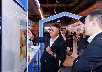 Khởi nhịp sống mới với “Biệt đội Samsung Bespoke AI” – dòng sản phẩm gia dụng tích hợp màn hình cùng AI cá nhân hóa