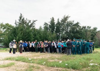 Hơn 200 tình nguyện viên cùng chung tay làm sạch 1,3 tấn rác biển – Lan tỏa tinh thần “Changemaking Beauty”