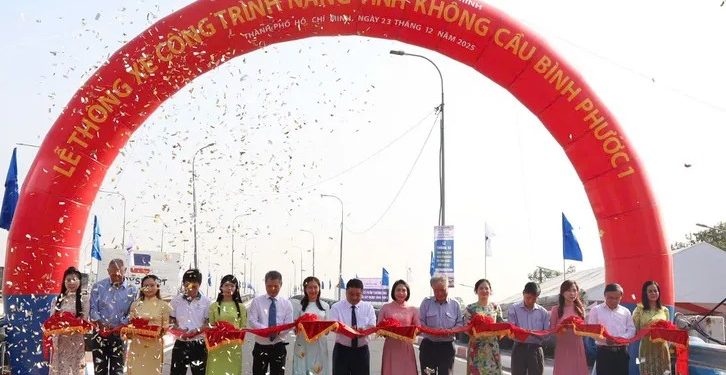 Chính thức thông xe cầu Bình Phước 1 sau 2 tháng thi công