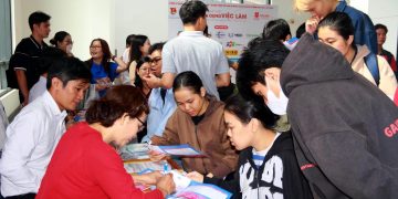 Mở rộng cơ hội việc làm cho sinh viên, người lao động trẻ