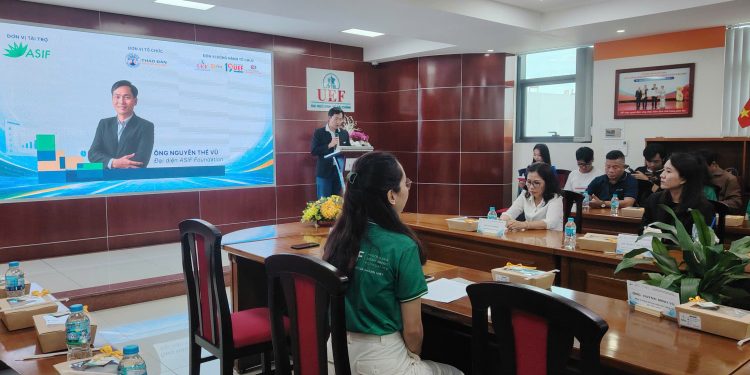 Ra mắt và Bàn giao phần mềm: Dự án Đồng hành cùng em